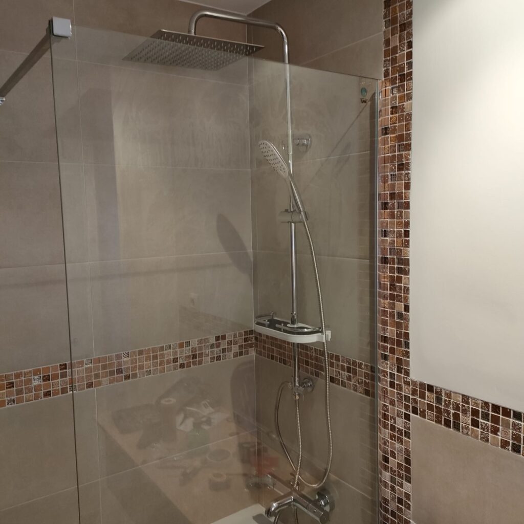 ducha con acabados maestros